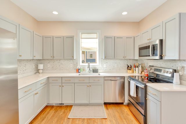 2006 Chamberlain Avenue, Chattanooga, TN 37404