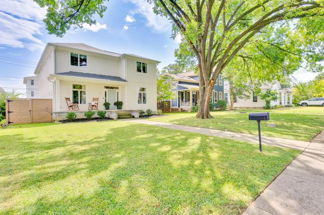 2006 Chamberlain Avenue, Chattanooga, TN 37404