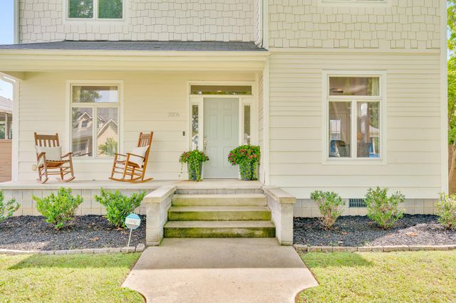 2006 Chamberlain Avenue, Chattanooga, TN 37404
