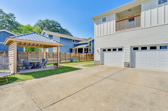 2006 Chamberlain Avenue, Chattanooga, TN 37404