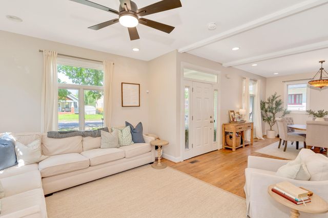 2006 Chamberlain Avenue, Chattanooga, TN 37404