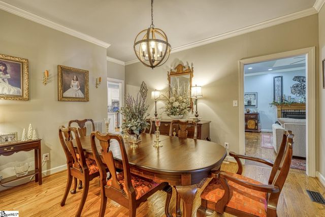 335 Hillcove Point, Wellford, SC 29385