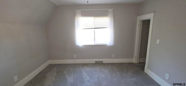 705 S 21 Street, Lincoln, NE 68510
