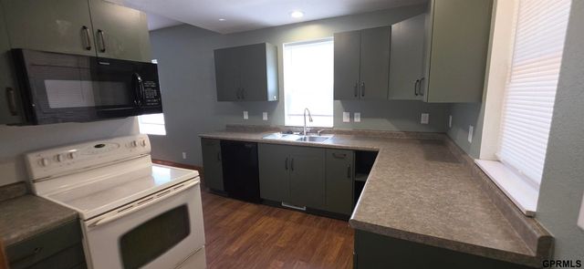 705 S 21 Street, Lincoln, NE 68510