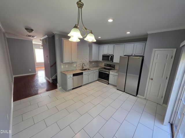 650 Ganyard Farm Way 5, Durham, NC 27703