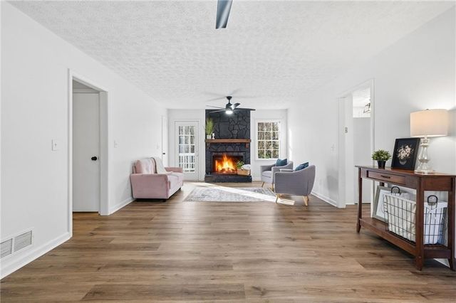 5641 Riding Woods SW Drive, Powder Springs, GA 30127