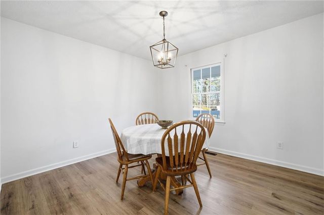 5641 Riding Woods SW Drive, Powder Springs, GA 30127