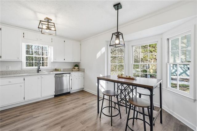 5641 Riding Woods SW Drive, Powder Springs, GA 30127