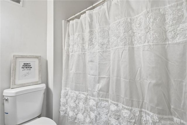 5641 Riding Woods SW Drive, Powder Springs, GA 30127