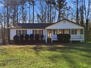 5641 Riding Woods SW Drive, Powder Springs, GA 30127
