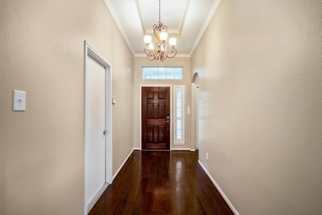 5210 Cottonwood Creek Lane, League City, TX 77573