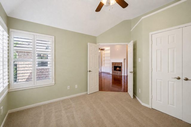 5210 Cottonwood Creek Lane, League City, TX 77573