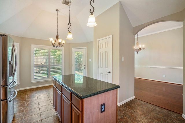 5210 Cottonwood Creek Lane, League City, TX 77573