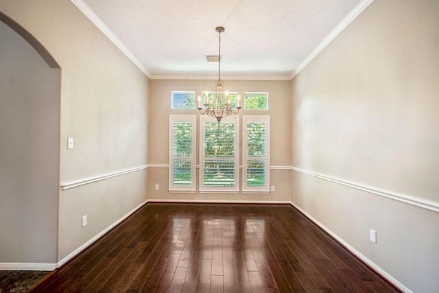 5210 Cottonwood Creek Lane, League City, TX 77573