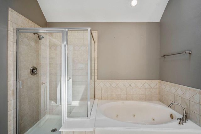 5210 Cottonwood Creek Lane, League City, TX 77573