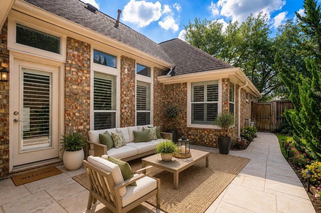 5210 Cottonwood Creek Lane, League City, TX 77573
