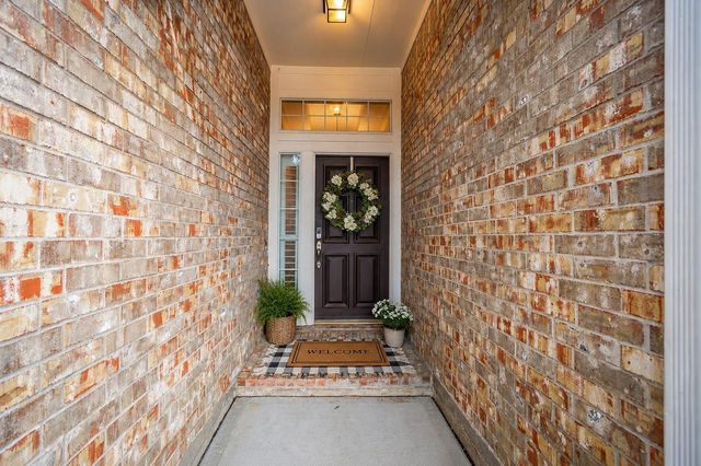 5210 Cottonwood Creek Lane, League City, TX 77573