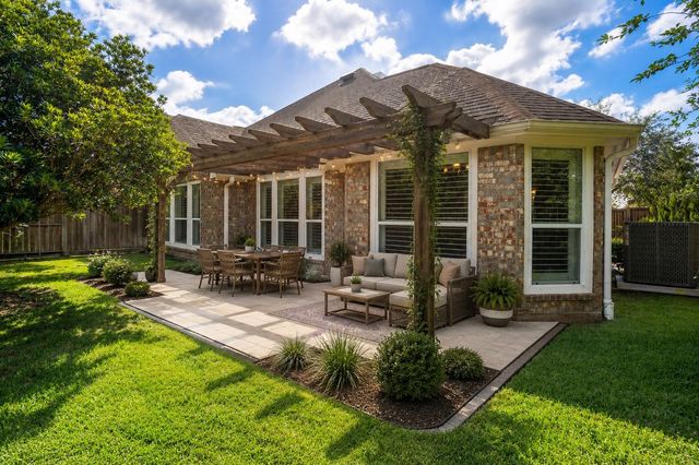 5210 Cottonwood Creek Lane, League City, TX 77573