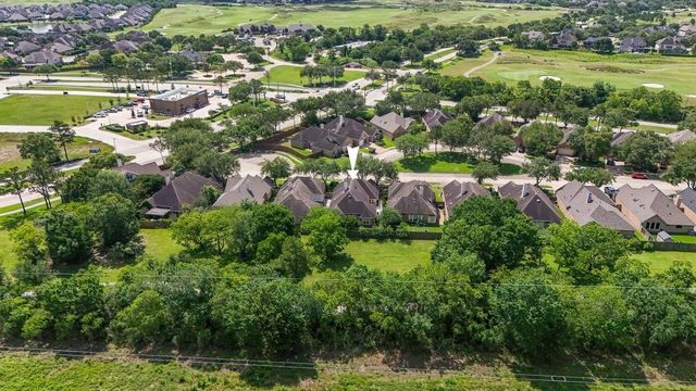 5210 Cottonwood Creek Lane, League City, TX 77573