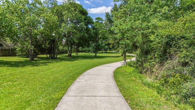 5210 Cottonwood Creek Lane, League City, TX 77573