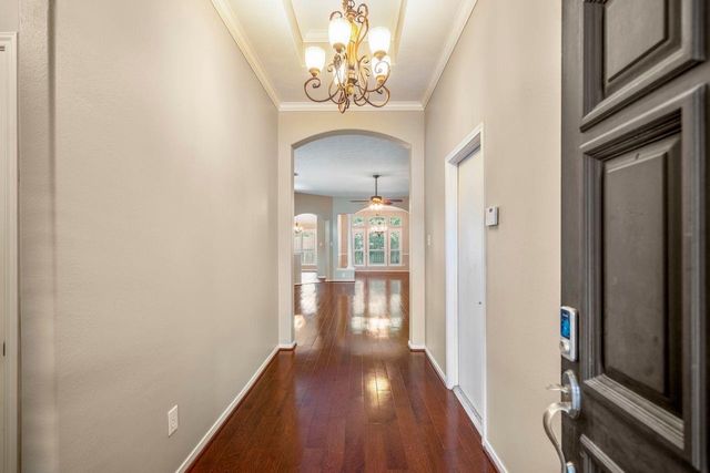 5210 Cottonwood Creek Lane, League City, TX 77573
