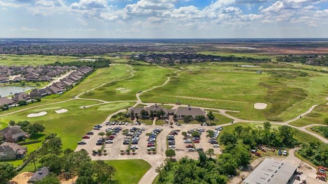 5210 Cottonwood Creek Lane, League City, TX 77573