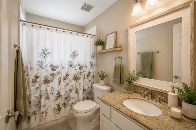 5210 Cottonwood Creek Lane, League City, TX 77573