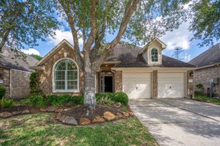 5210 Cottonwood Creek Lane, League City, TX 77573