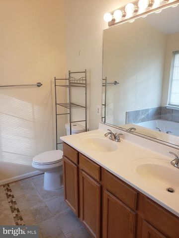 2102 RACQUET PL, Waldorf, MD 20601