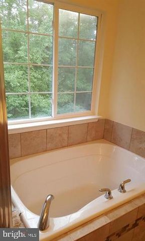 2102 RACQUET PL, Waldorf, MD 20601