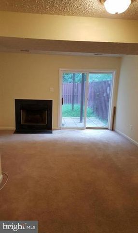 2102 RACQUET PL, Waldorf, MD 20601