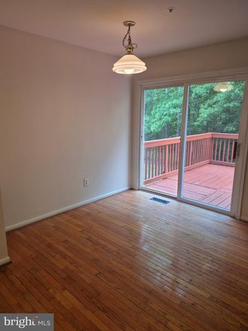 2102 RACQUET PL, Waldorf, MD 20601