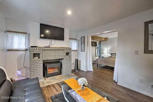 4 Lafayette Street, Gloversville, NY 12078