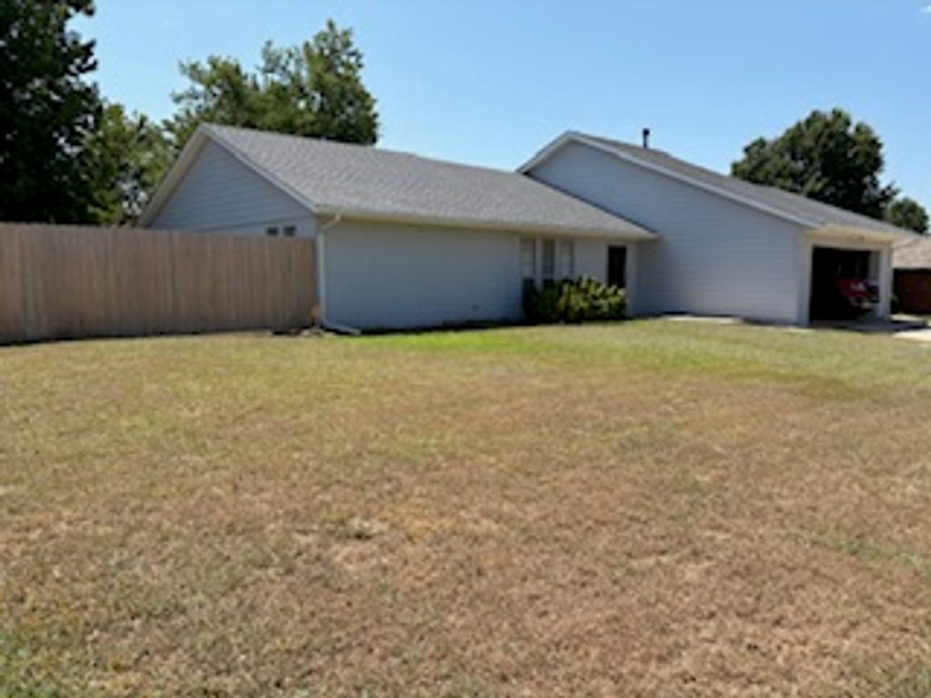 2018 Oakmeadows Drive, Norman, OK 73071