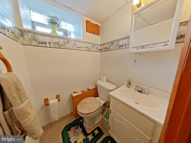 1719 MOHICAN ST, Philadelphia, PA 19138