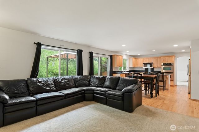 17825 79th Drive NE, Arlington, WA 98223
