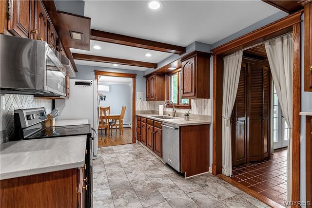 8165 Miles Road, Clarence, NY 14051