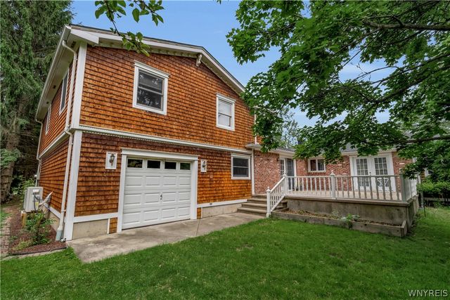 8165 Miles Road, Clarence, NY 14051