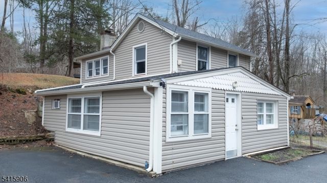 21 Greendale Rd, Andover Twp., NJ 07860