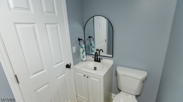 21 Greendale Rd, Andover Twp., NJ 07860