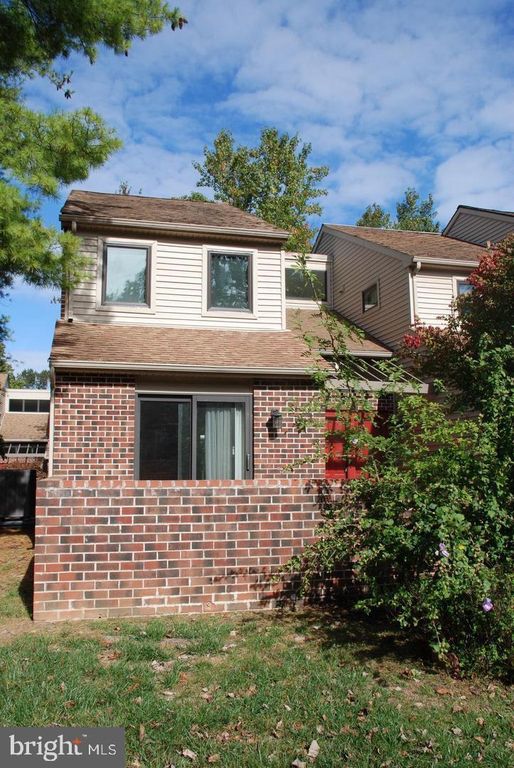 28 KNOX CT, Chesterbrook, PA 19087