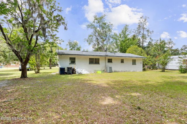 505 S 7TH Street, Macclenny, FL 32063