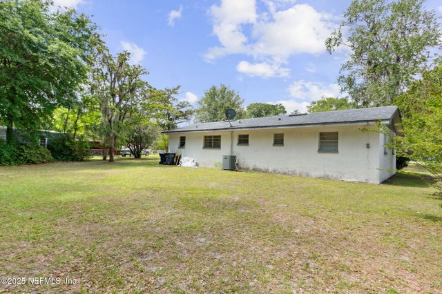 505 S 7TH Street, Macclenny, FL 32063