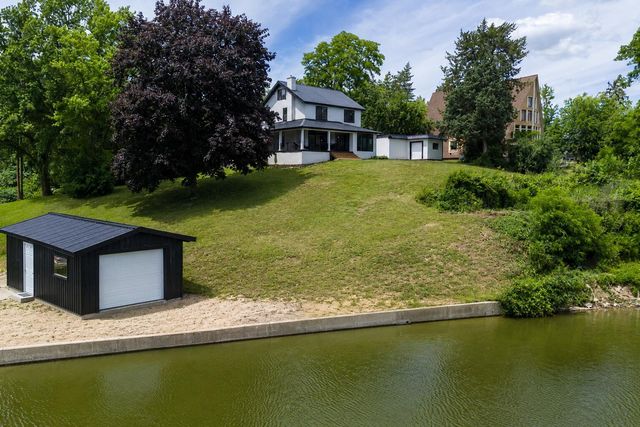 35231 N Wilson Road, Ingleside, IL 60041