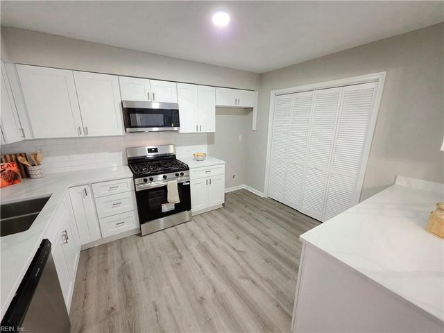 1788 Sword Dancer DR, Virginia Beach, VA 23454