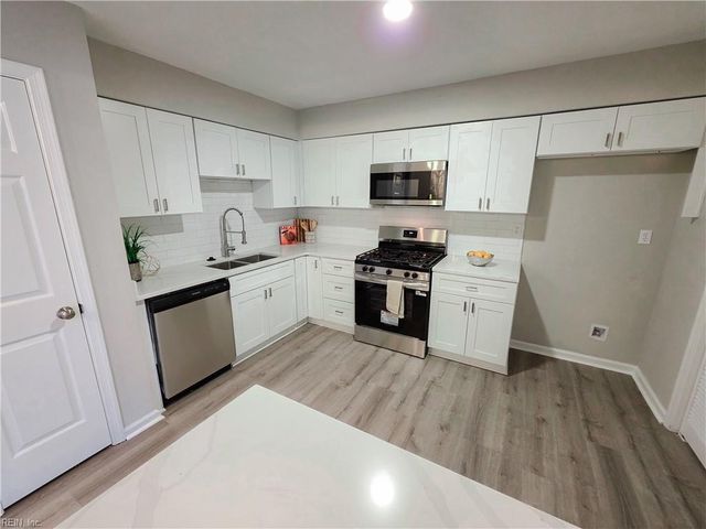 1788 Sword Dancer DR, Virginia Beach, VA 23454