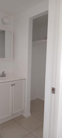 131 E Camphor Street, Avon Park, FL 33825