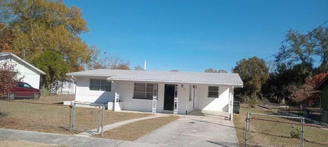 131 E Camphor Street, Avon Park, FL 33825