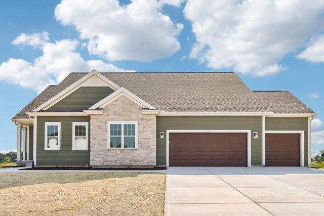 438 Sandstone STREET, Slinger, WI 53086