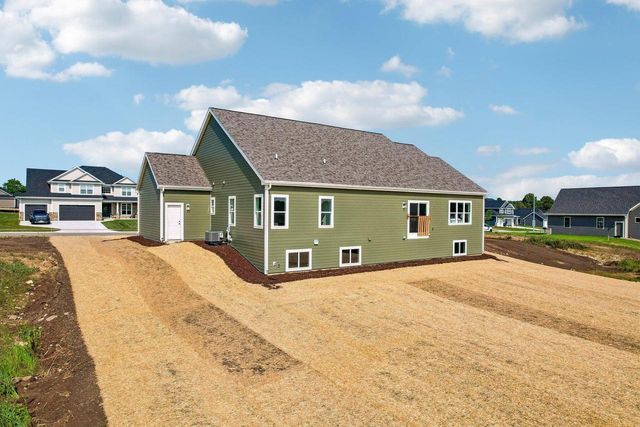 438 Sandstone STREET, Slinger, WI 53086